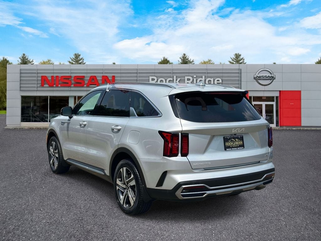 2023 Kia Sorento Hybrid — interior view